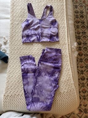 Ribbed Purple Tie-Dye Sports Bra